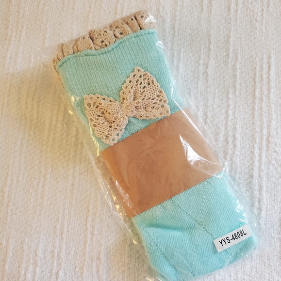 Bootie Socks With lace and Bow Aqua NWT - Picture 2 of 5